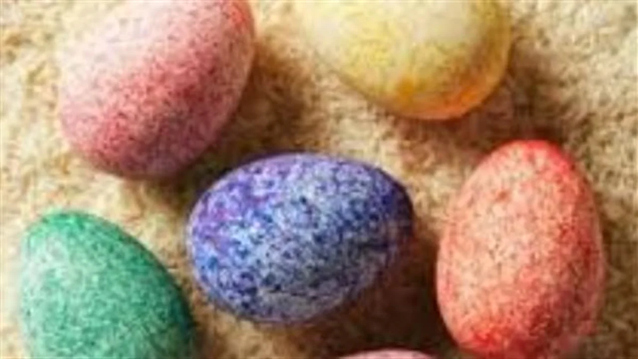 لوحات فنية متنوعة.. أفكار إبداعية مبتكرة لتزيين بيض عيد شم النسيم اليدوي